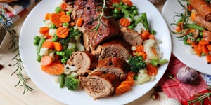 Rețetă mușchi de porc umplut cu cârnați la Slow Cooker Crock-pot 5.7L Digital by Bucătar Maniac
