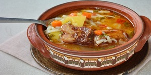 Rețetă varză cu afumătură la Slow Cooker 7.5L Digital Crock-Pot by Carte de Rețete
