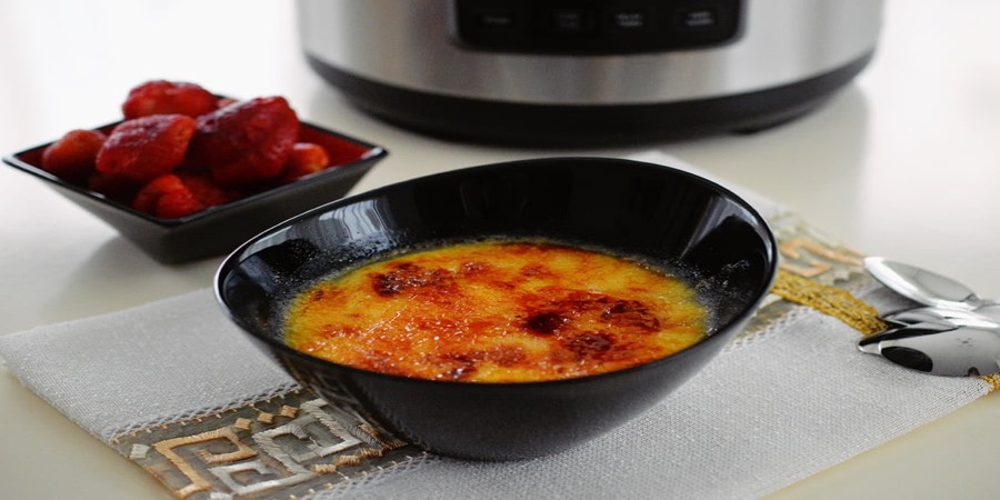 Creme brulee cu scortisoara si nucsoara la Multicookerul Crock Pot express cu...