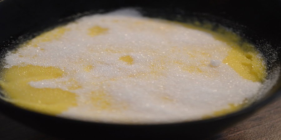 Reteta creme brulee cu scortisoara si nucsoara la Multicookerul Crock Pot express cu gatire sub presiune by Retete Papa Bun