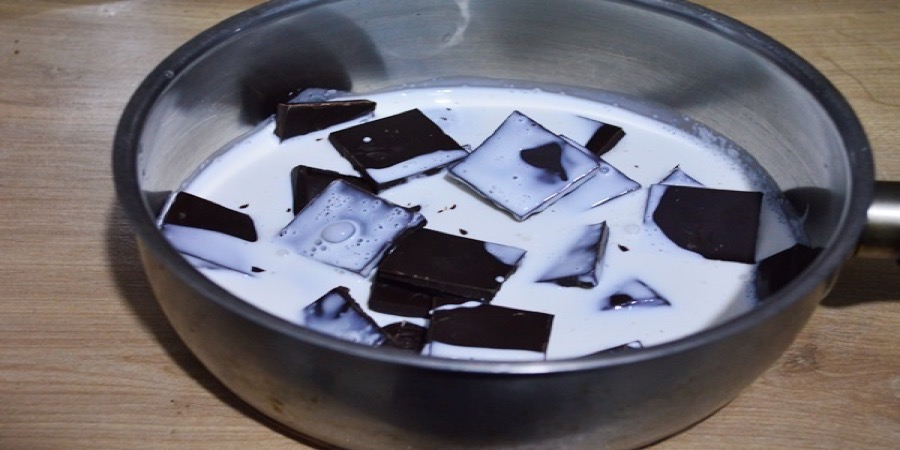 Reteta tort de ciocolata la Multicooker-ul Crock-Pot cu gatire sub presiune by Cartederetete.ro