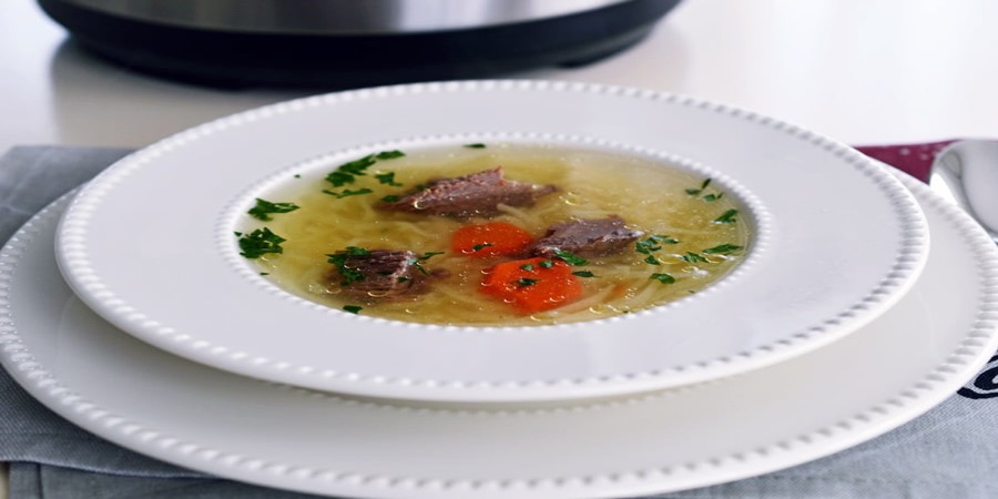 Reteta supa de vita cu taitei la Multicooker Crock-Pot Express cu gatire sub presiune by Retete Papa Bun