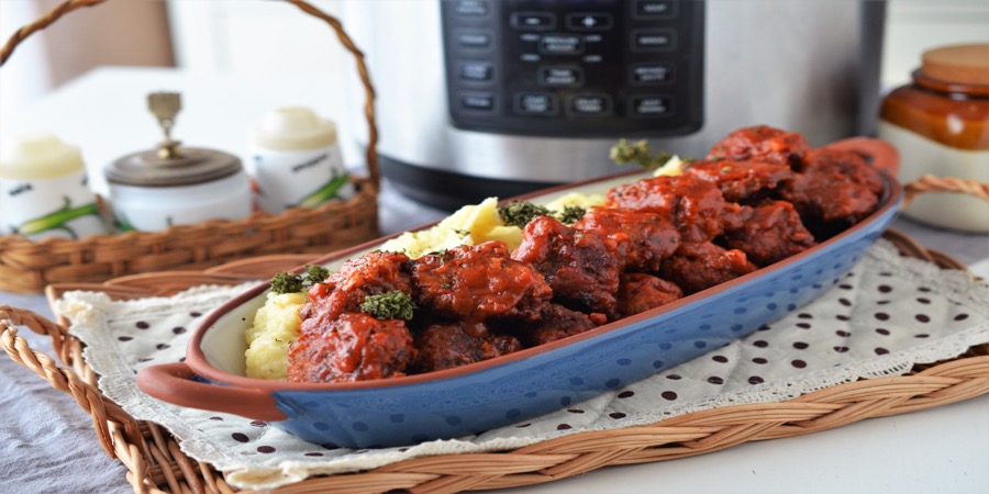 Rețetă Chifteluțe cu piure de cartofi la Multicooker Crock-pot Express cu gătire sub presiune by Teos Kitchen