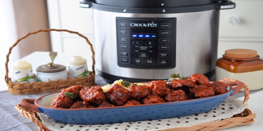Rețetă Chifteluțe cu piure de cartofi la Multicooker Crock-pot Express cu gătire sub presiune by Teos Kitchen