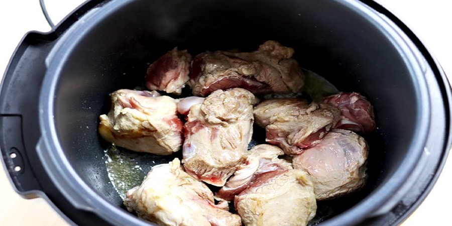 Stufat de miel la Express Multicooker de la Crock-Pot by Bucătar Maniac
