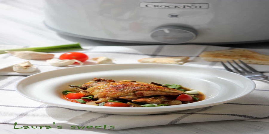 Friptură de pui cu ceapă verde și roșii la Slow Cooker 4.5L DuraCeramic Hinged Lid Sauté Crock-Pot by Lauras Sweets