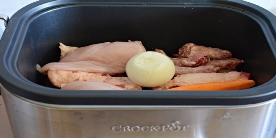 Rețetă supă de pui cu tăiței la Multicooker 5in1 Digital 5.6L Crock-Pot by Carte de rețete