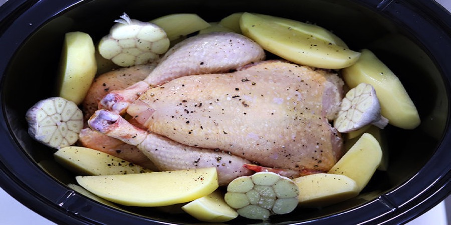 Rețetă pui întreg cu usturoi și lămâie la Slow Cooker 7.5L Digital Crock-Pot by Bucătar Maniac