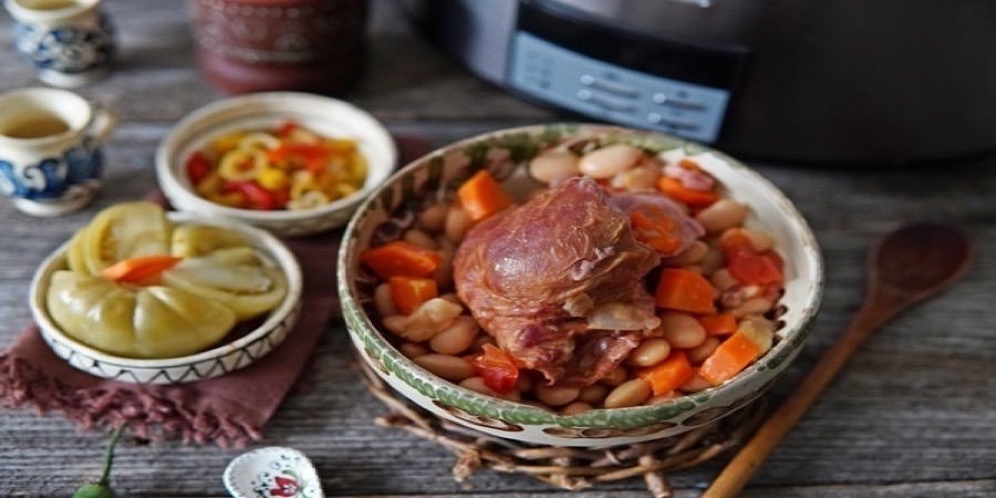 Rețetă fasole cu ciolan la Slow Cooker 7.5L Digital Crock-Pot by Carte de rețete