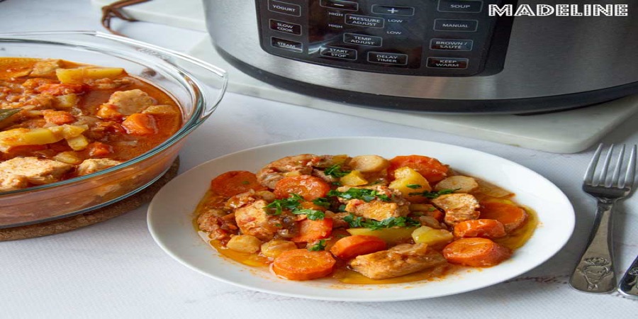 Rețetă baby friendly tocăniță de pui la Express Multicooker cu gătire sub pre...