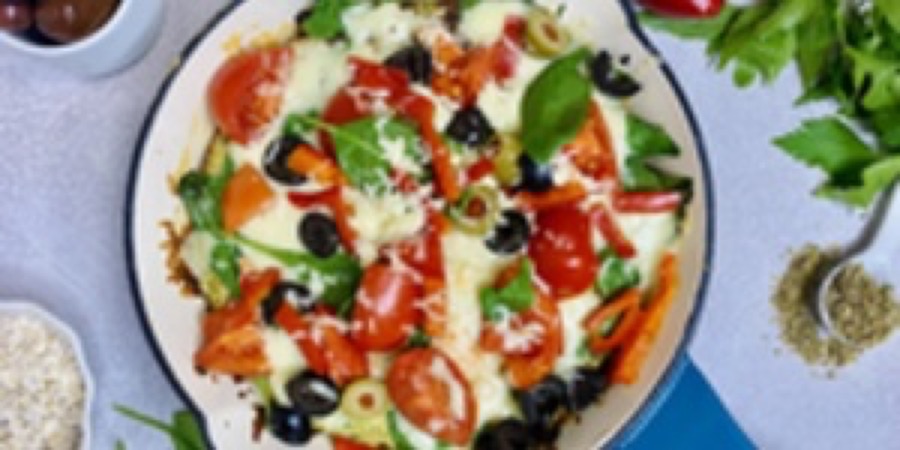 Rețetă pizza cu dovlecei la tigaia din fontă emailată